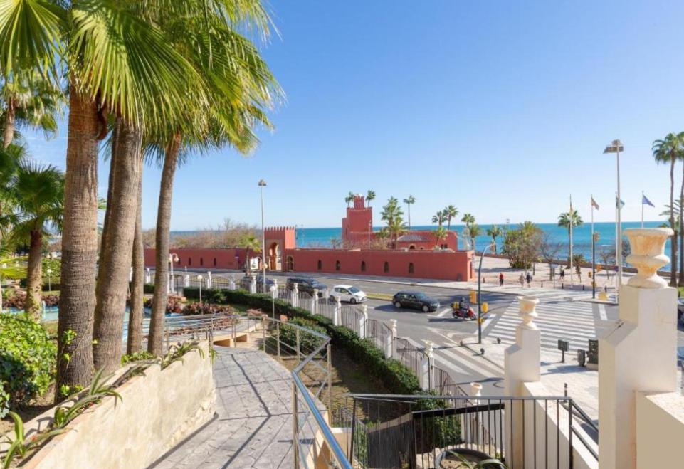 El Estudio De La Playa Benalbeach New 1Bd, Piscinas, Playa Y Vistas Al Mar Ref504 Benalmadena Ngoại thất bức ảnh